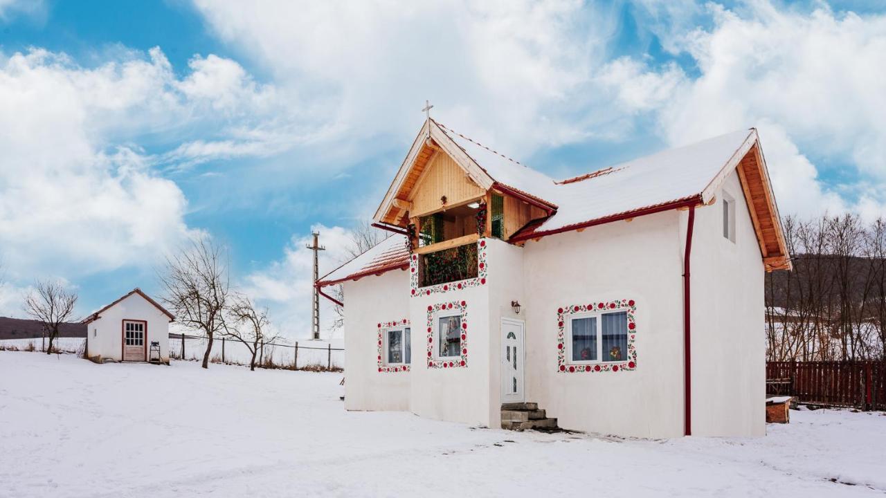 Casuta Cu Flori Otel Vilcele  Dış mekan fotoğraf