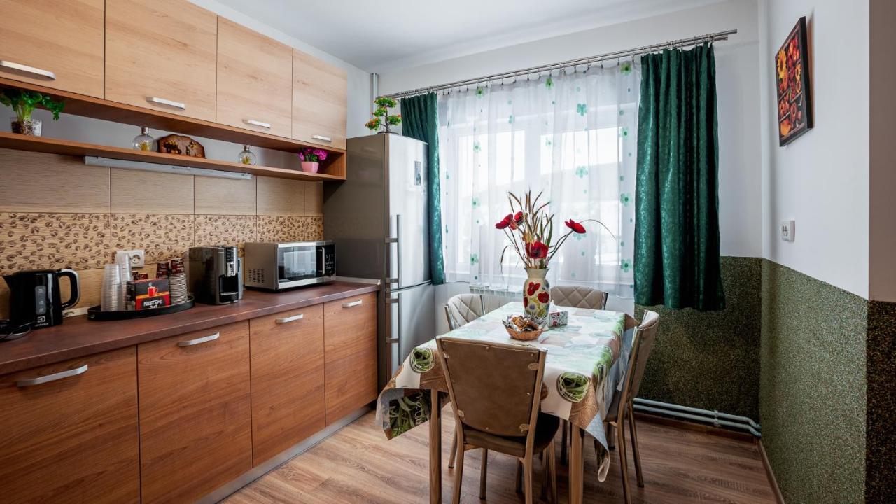Casuta Cu Flori Otel Vilcele  Dış mekan fotoğraf